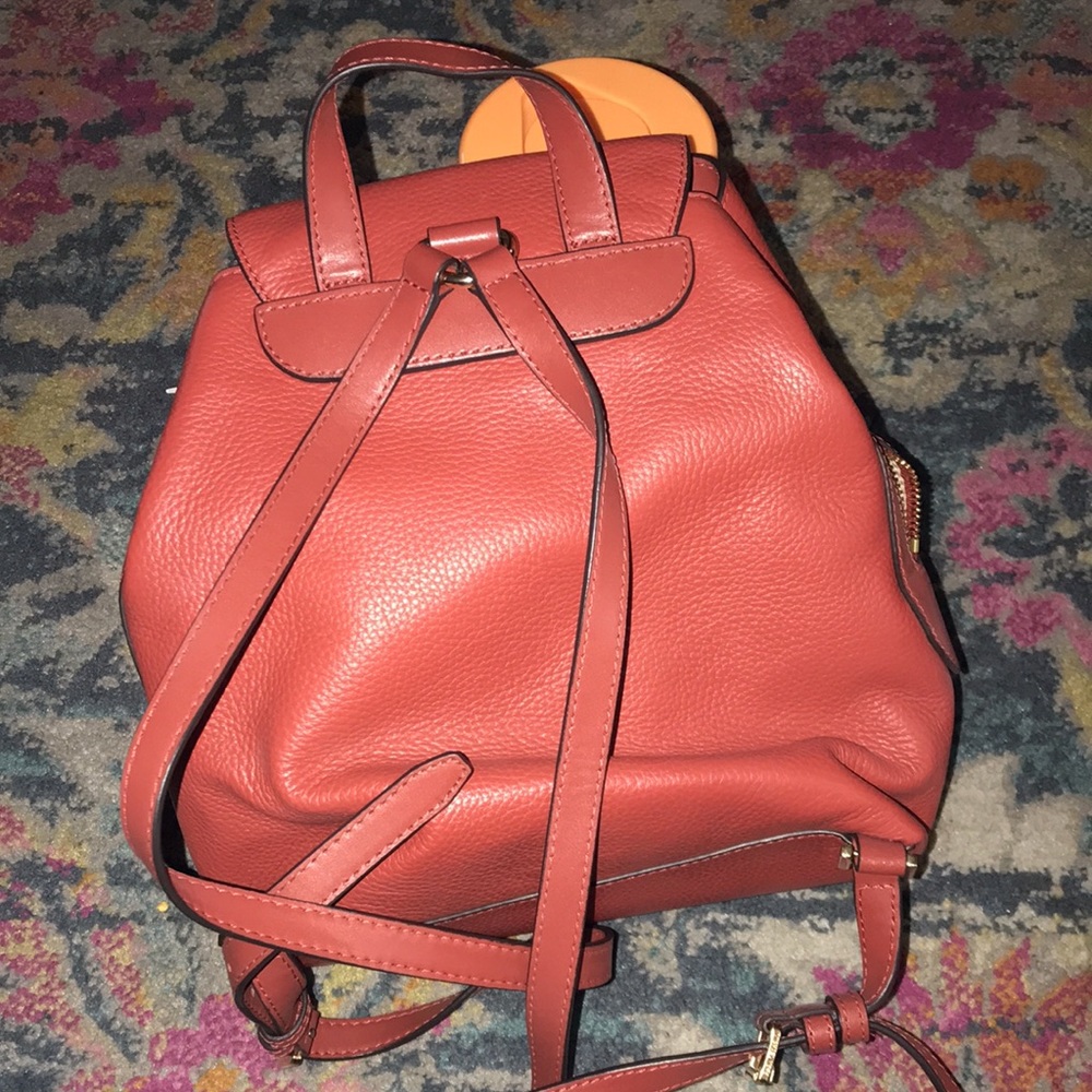 Michael Kors Raven Leather Backpack Brandy/Gold Preloved - Picture 7 of 12